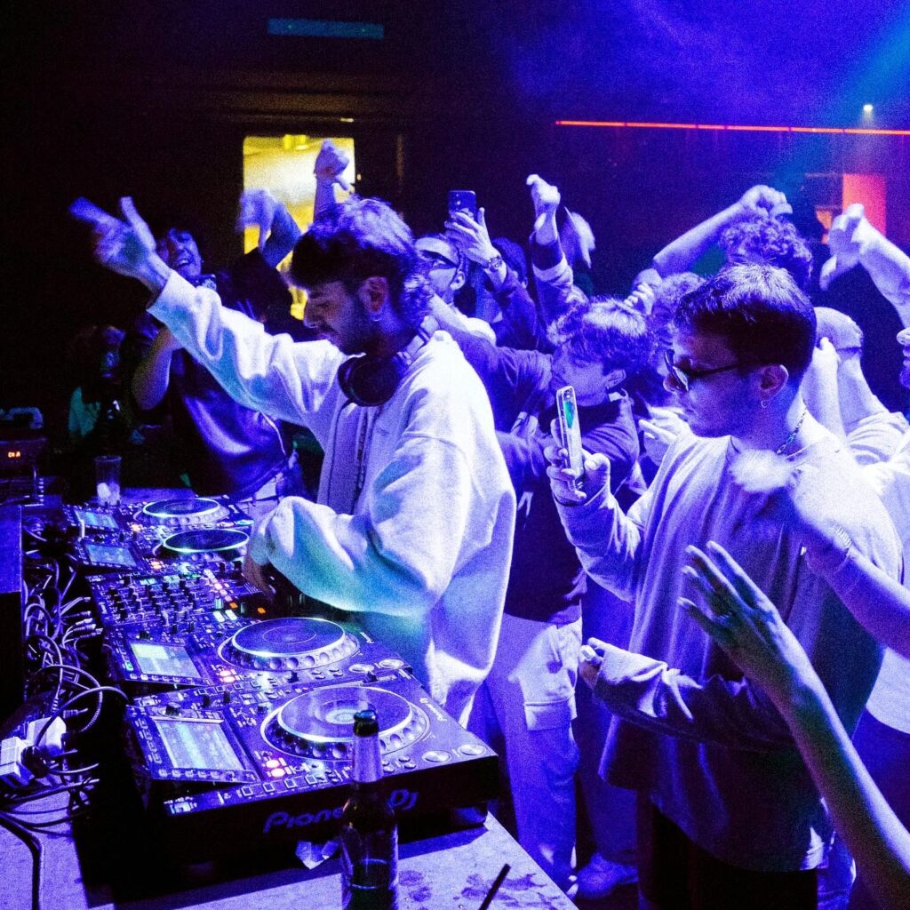 WhatsApp Image 2024-10-07 at 01.34.39 (1)